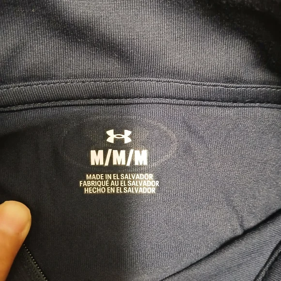 Under Armour Navy Blue Women's Top - Picture 2 of 6